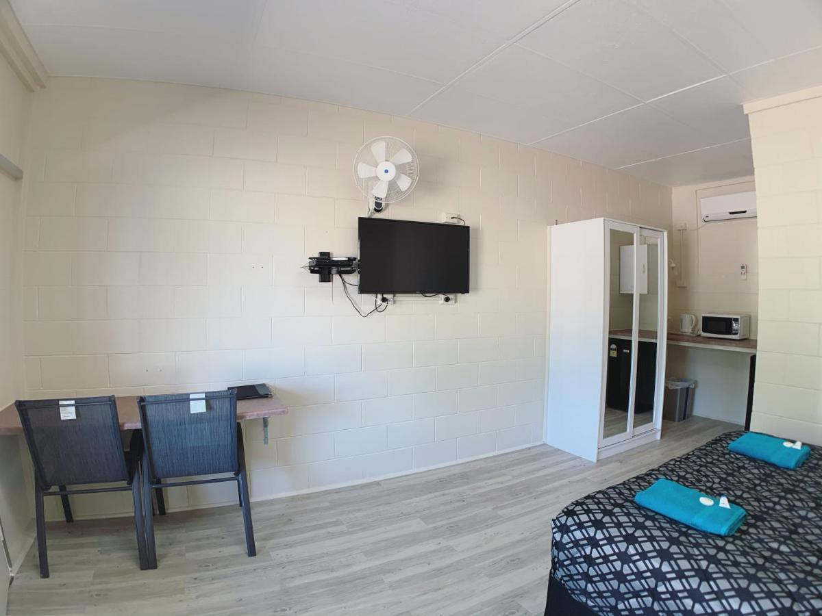 Tropical City Motor Inn Еър Екстериор снимка