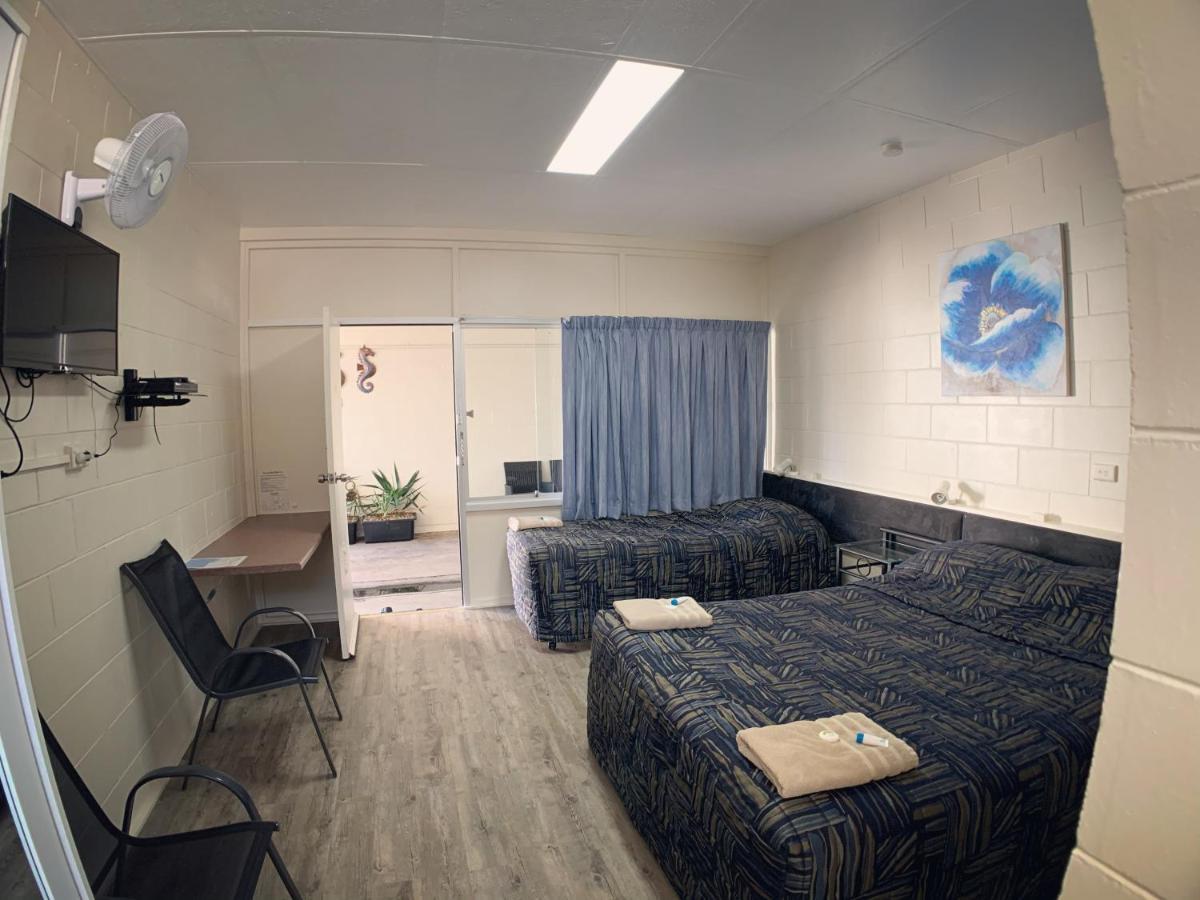 Tropical City Motor Inn Еър Екстериор снимка